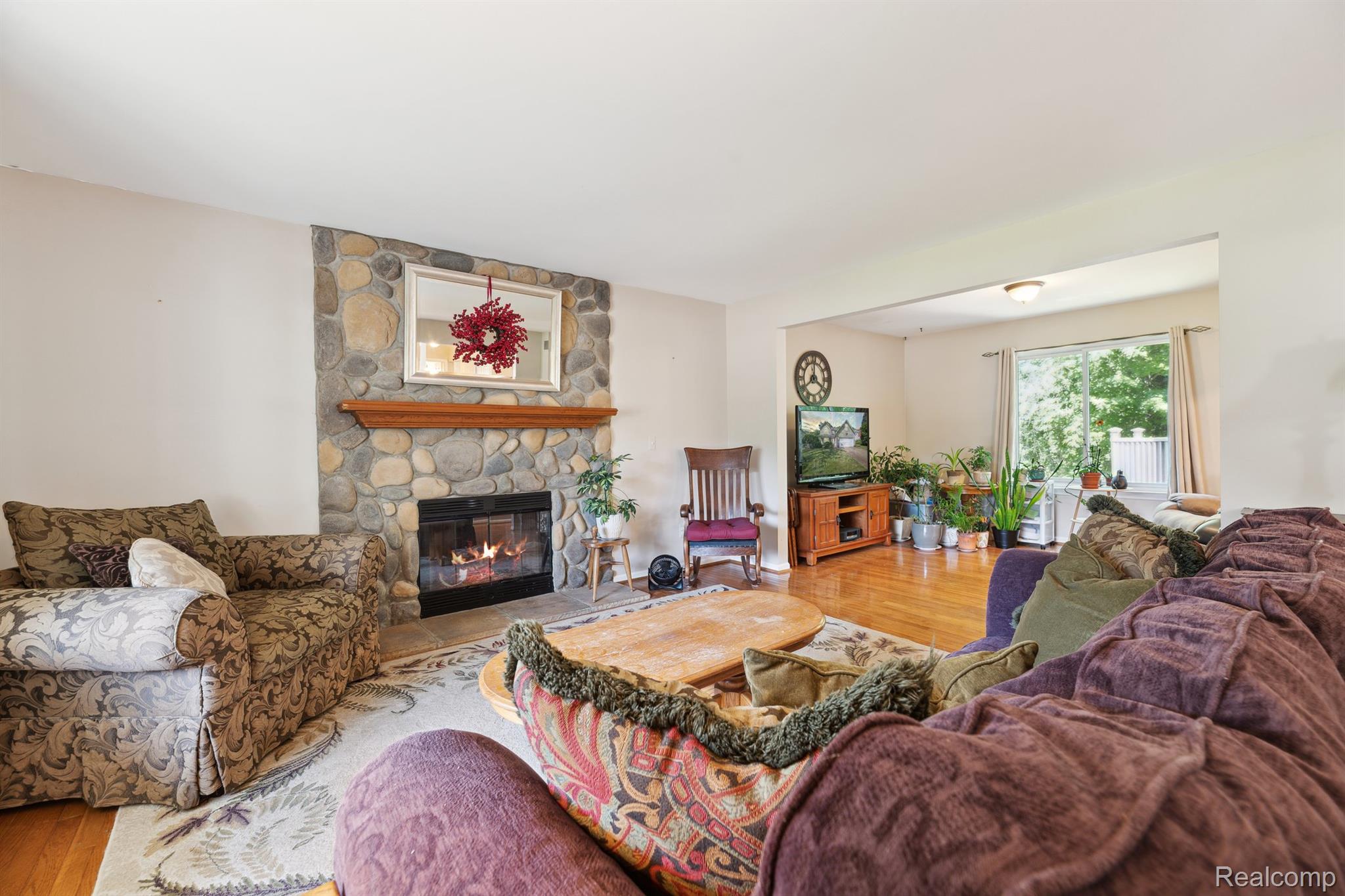 Oxford Charter Township, Michigan 48371, United States, 4 Bedrooms Bedrooms, ,3 BathroomsBathrooms,Residential,Active,161111