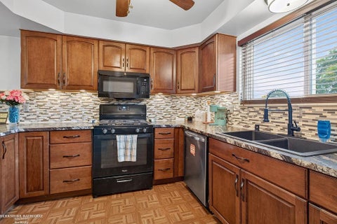 Tiny photo for 12929 Cromie Drive, Warren City, MI 48088 (MLS # 58050224727)