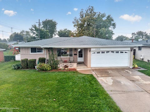 Tiny photo for 12929 Cromie Drive, Warren City, MI 48088 (MLS # 58050224727)
