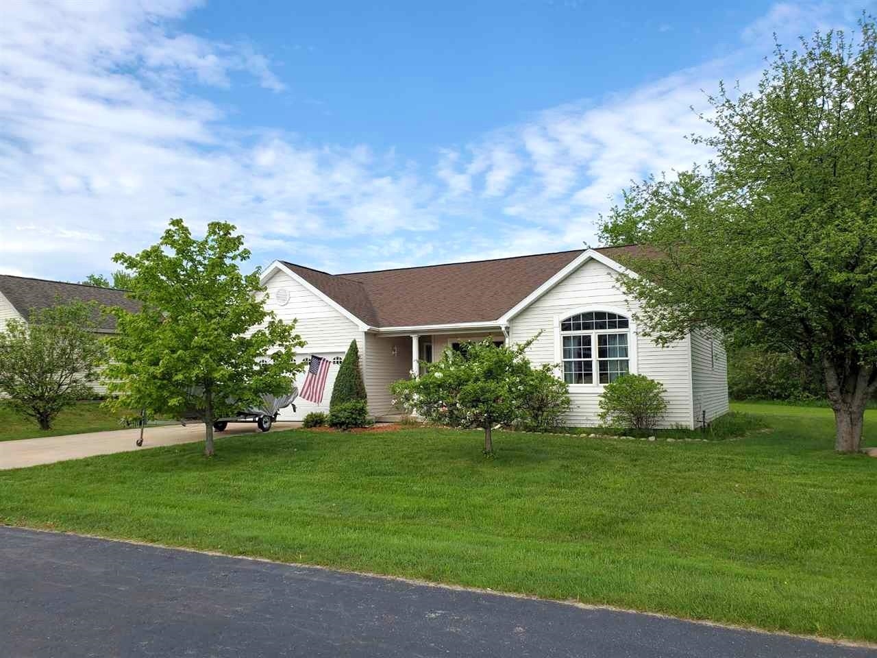 07155 Applewood Drive