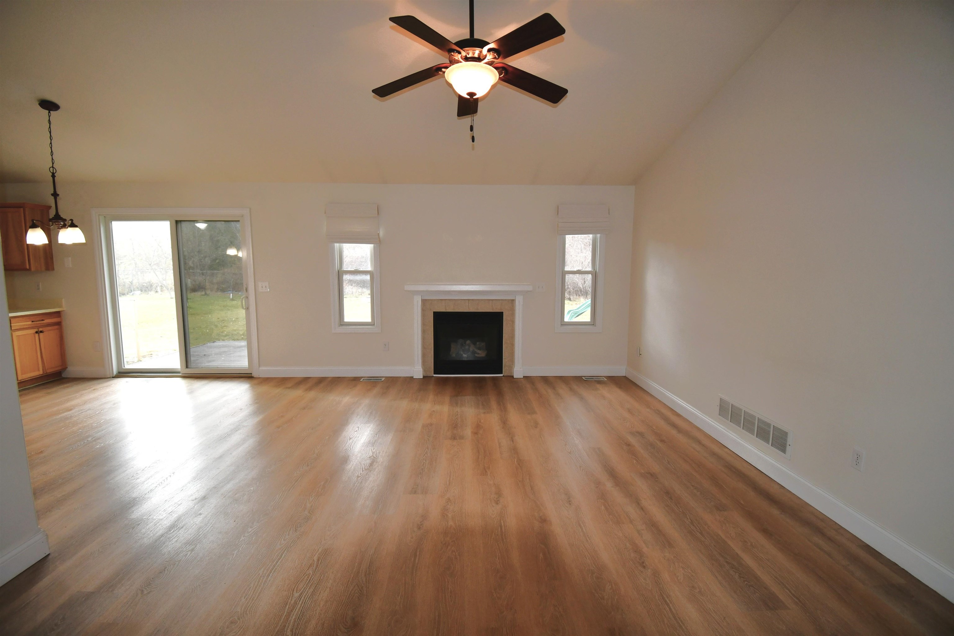 07155 Applewood Drive