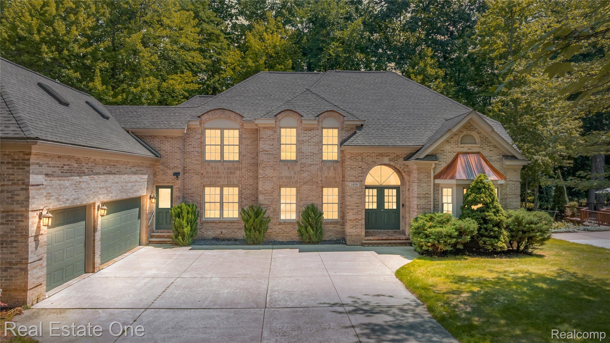 3876 Elder Road S