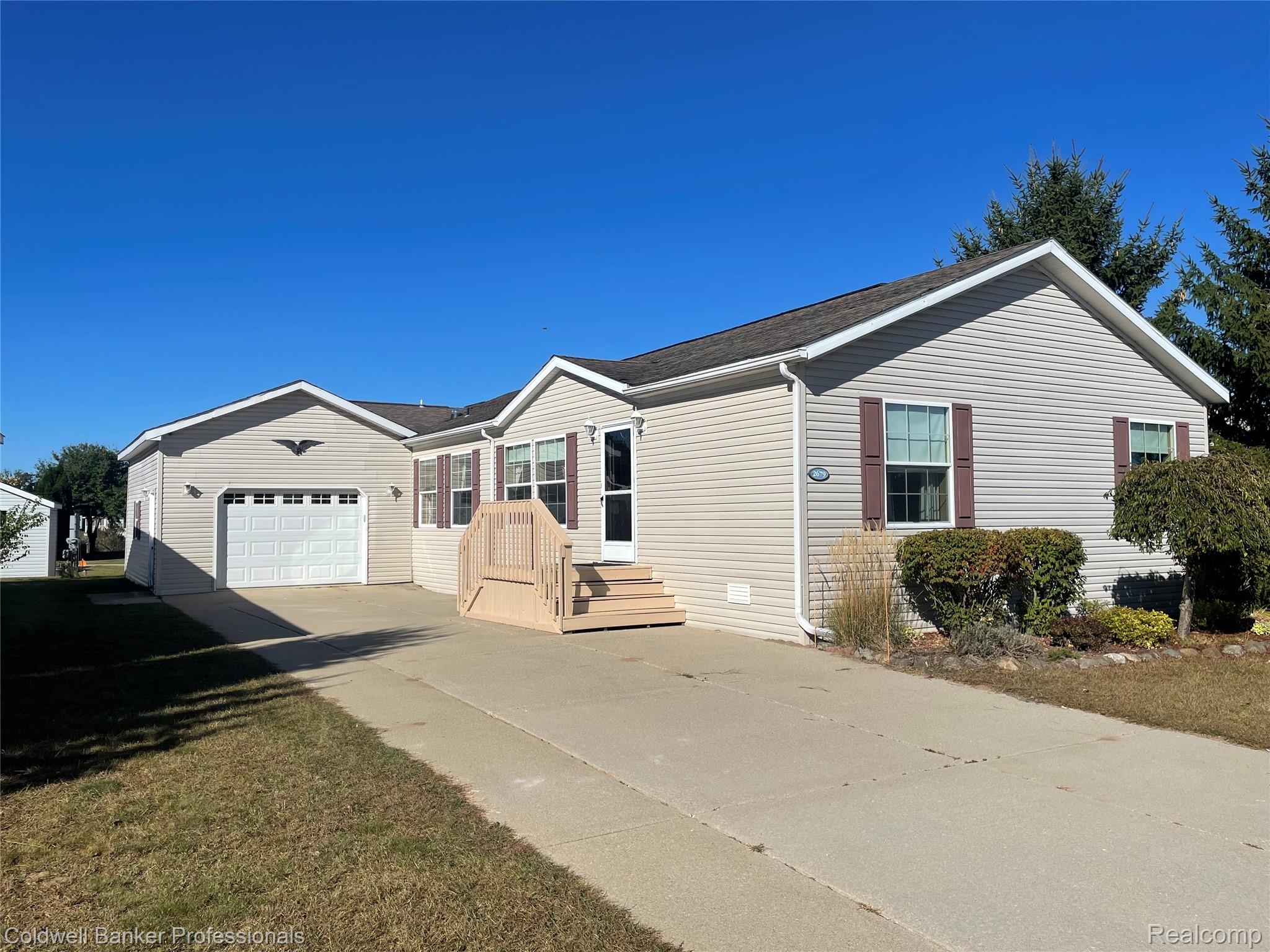 2679 Manatee Court