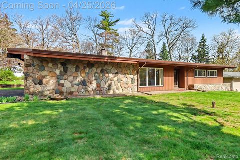 5746 Warbler Drive Clarkston City MI 48346