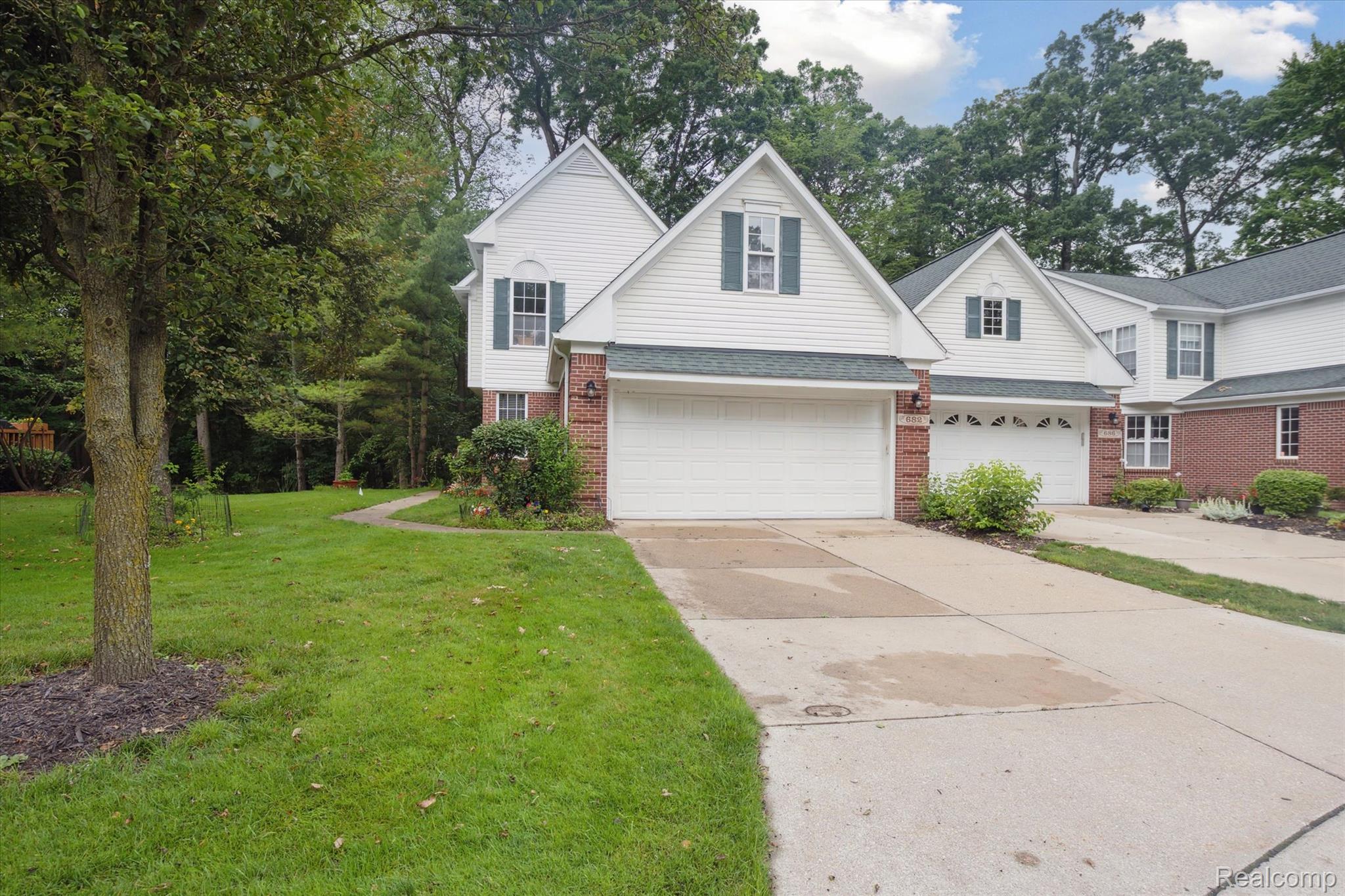 682 Chestnut Drive