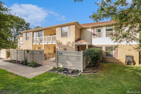 61009 Greenwood Drive 183 South Lyon City MI 48178