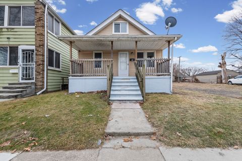 36 E Charlotte Avenue Ecorse City MI 48229