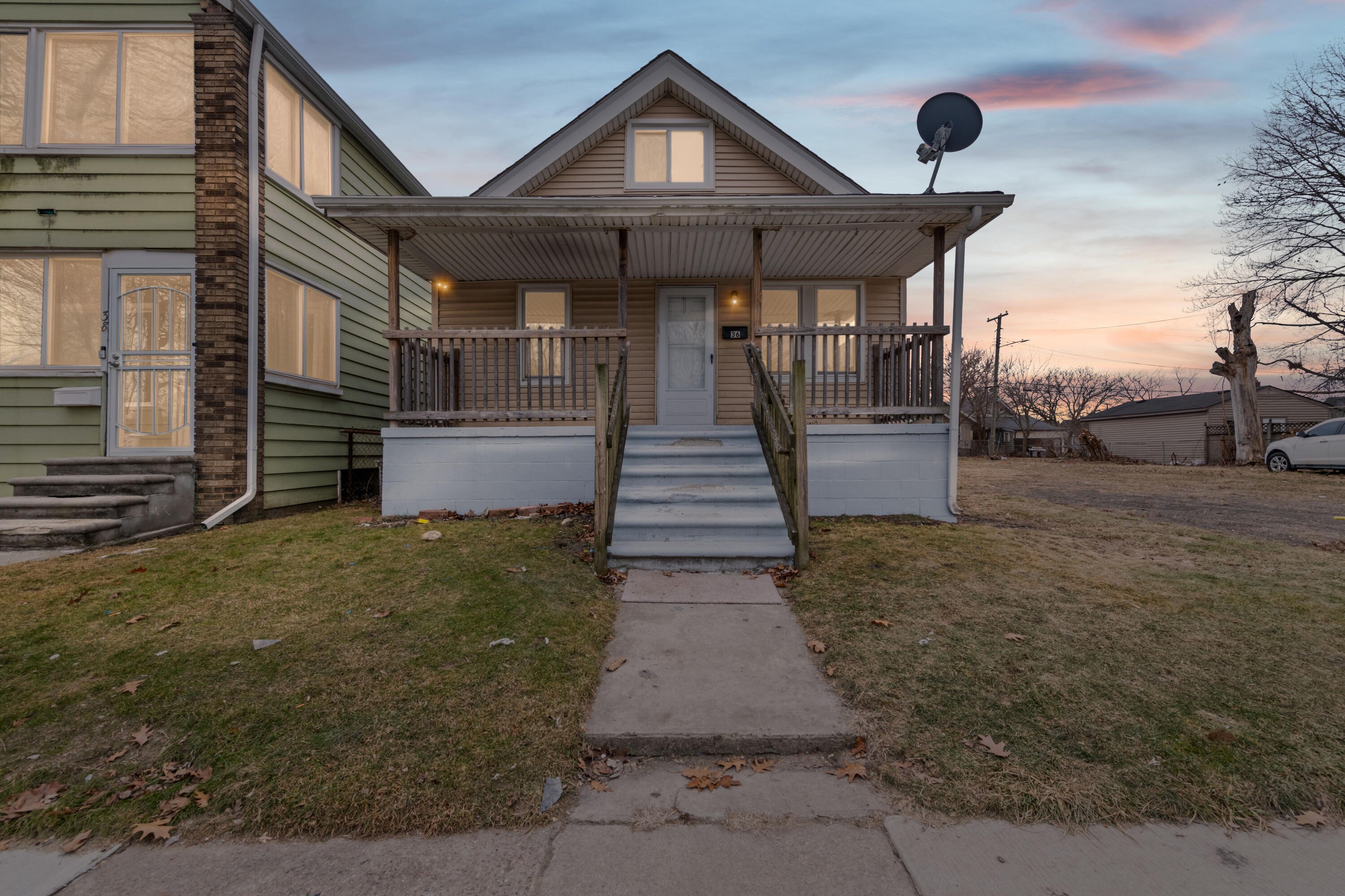 36 E Charlotte Avenue