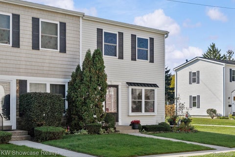 Photo of 1151 Marquette Court, Rochester Hills City, MI 48307 (MLS # 20261077470)