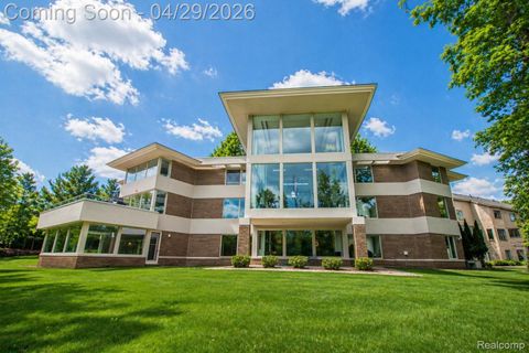 1208 HIDDEN LAKE Drive Bloomfield Charter Township MI 48302