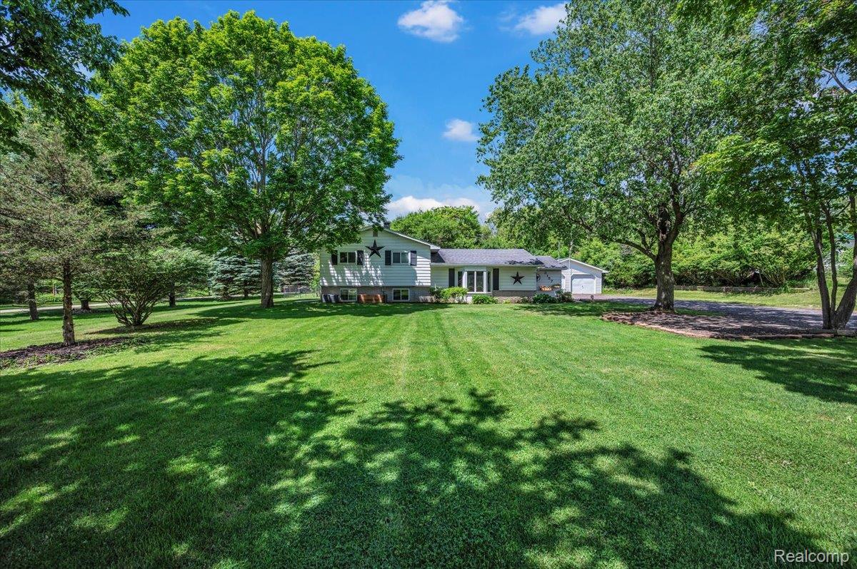 3157 N Irish Road