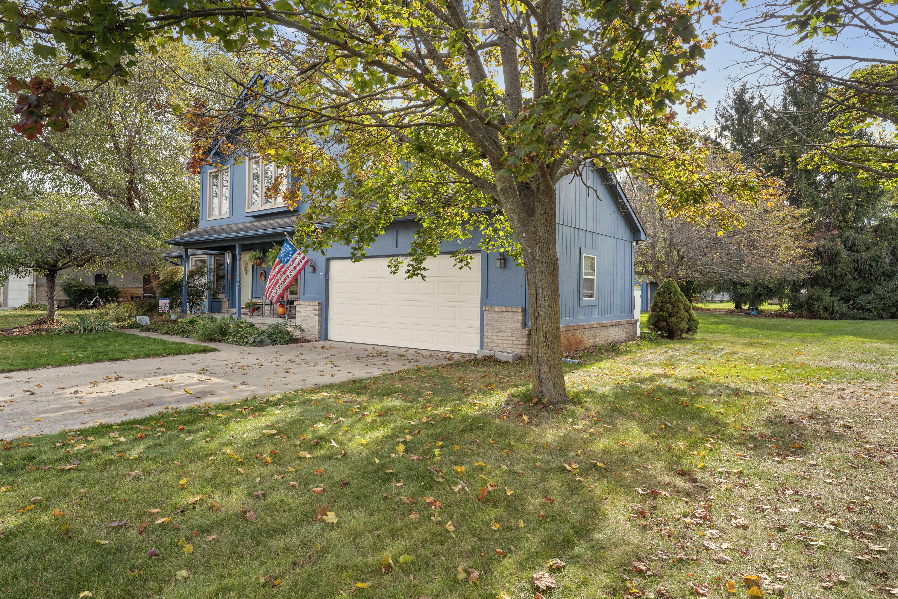 2225 Silvermaple Court