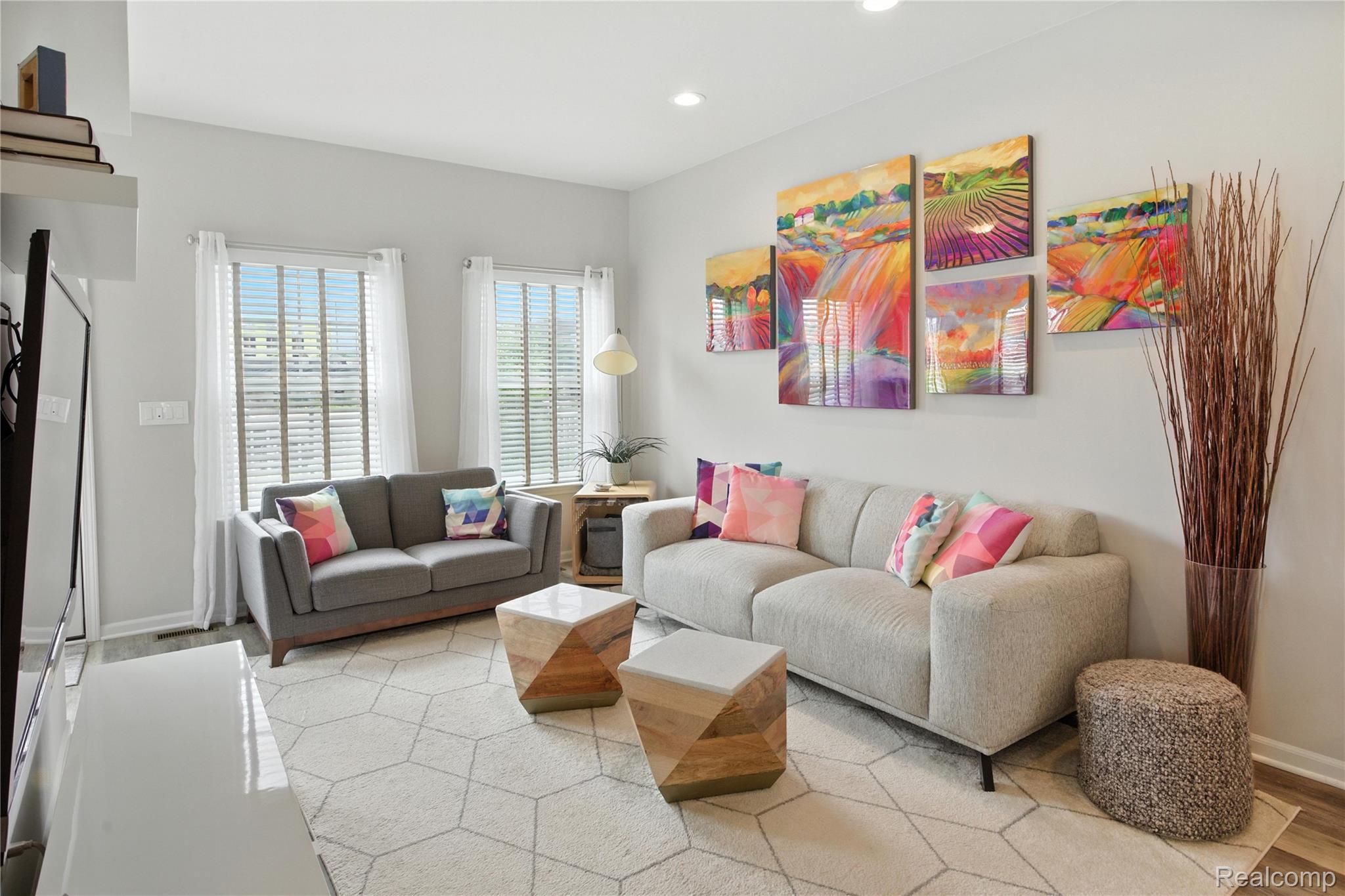 3317 Parkways Boulevard