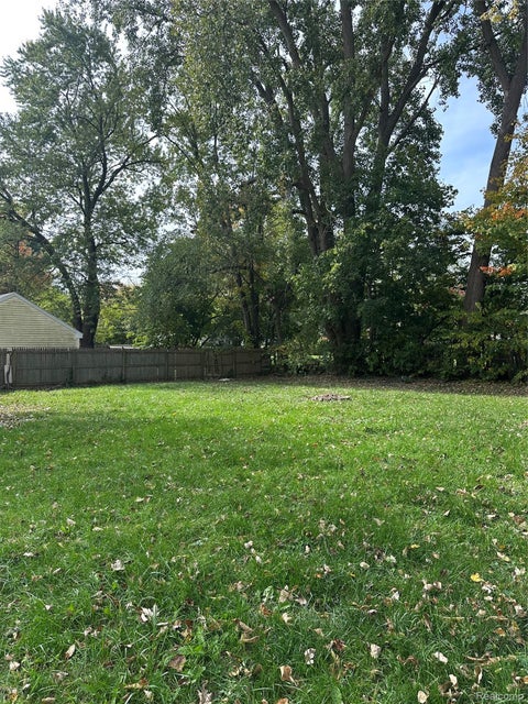 Tiny photo for 5830 S Washington Avenue, Lansing City, MI 48911 (MLS # 20261083212)