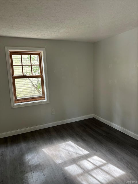 Tiny photo for 5830 S Washington Avenue, Lansing City, MI 48911 (MLS # 20261083212)