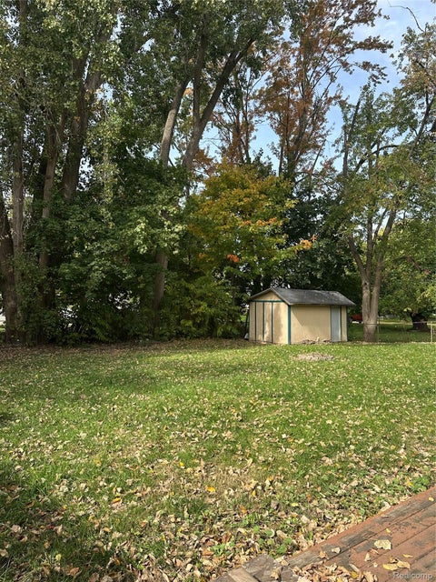 Tiny photo for 5830 S Washington Avenue, Lansing City, MI 48911 (MLS # 20261083212)