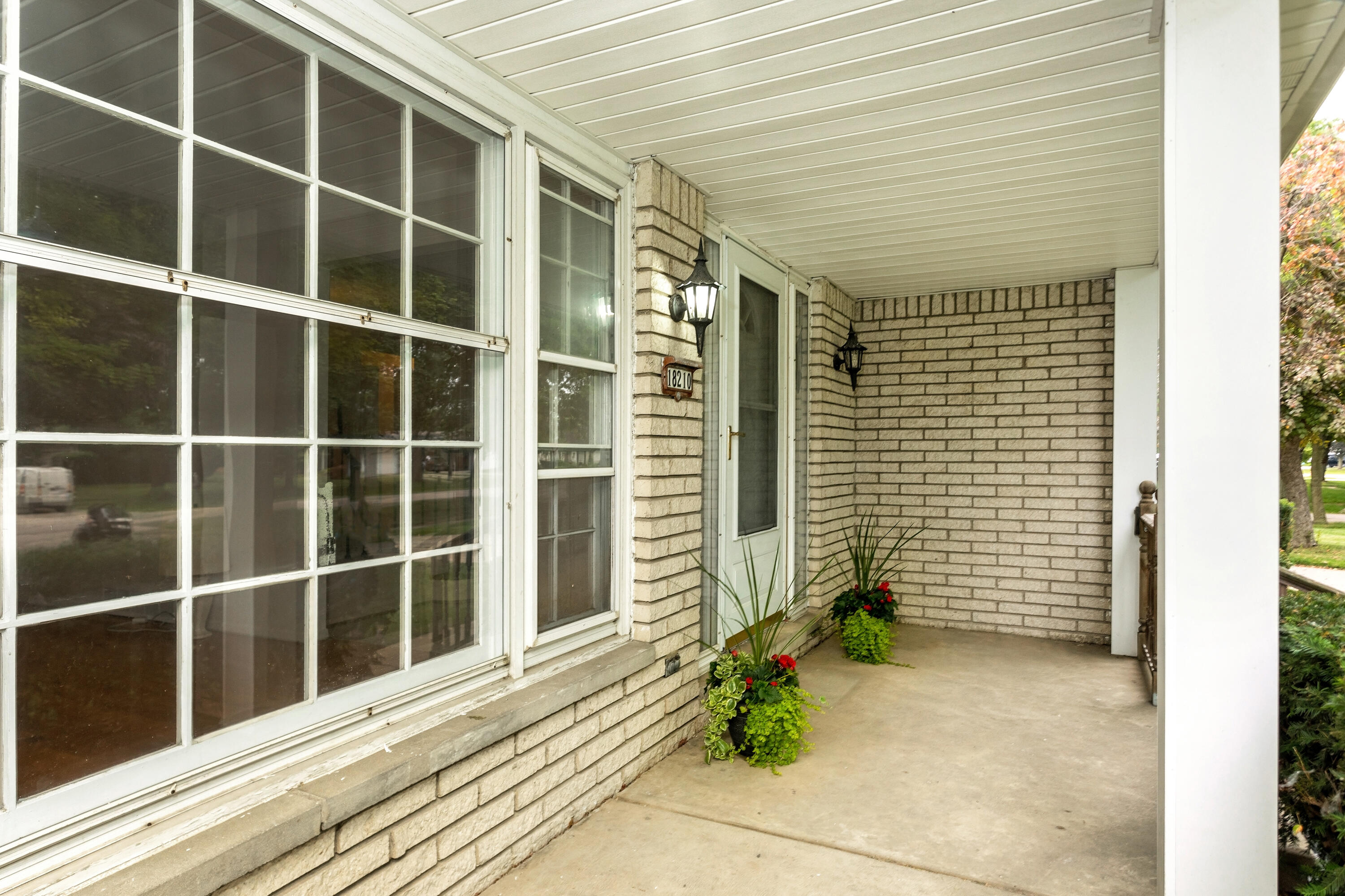 18210 Rainbow Drive