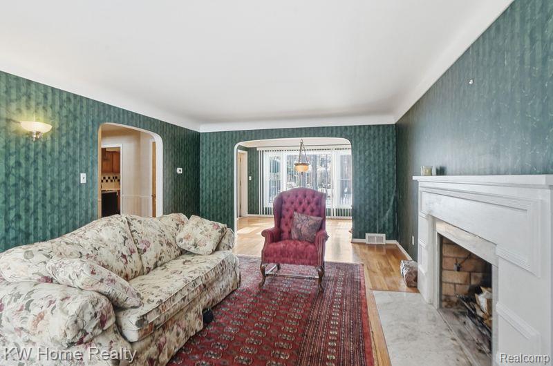 18635 San Diego Boulevard