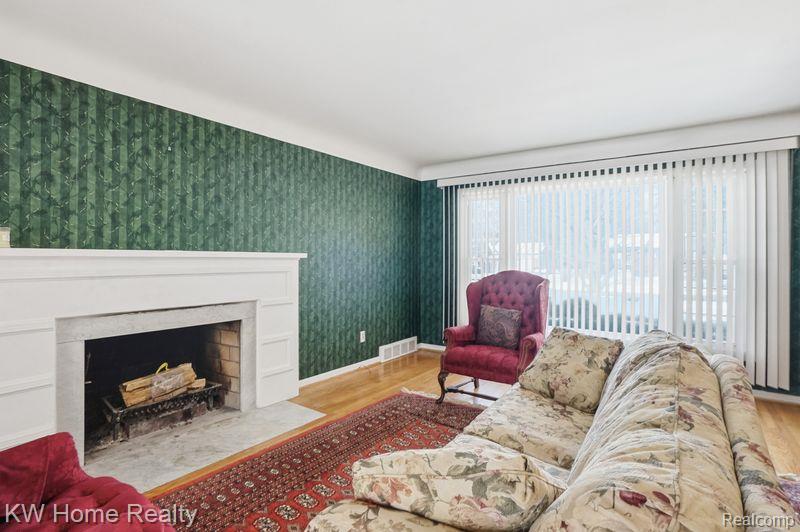 18635 San Diego Boulevard