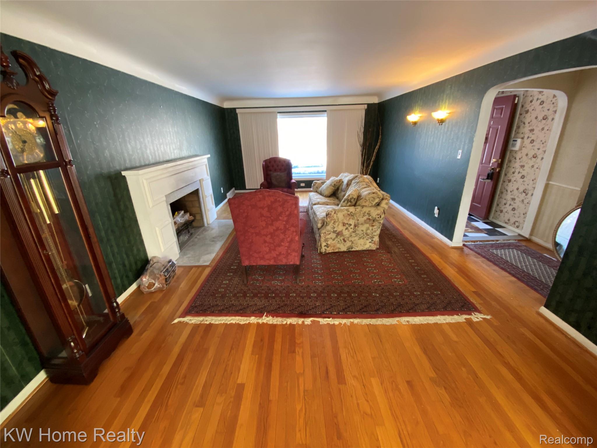 18635 San Diego Boulevard