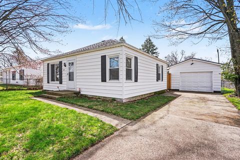 2127 Leif Avenue Norton Shores City MI 49441
