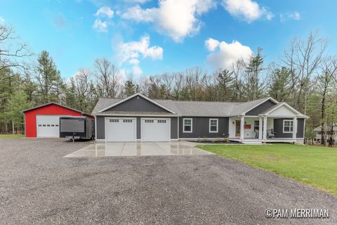 6275 Longbridge Road Pentwater Township MI 49449