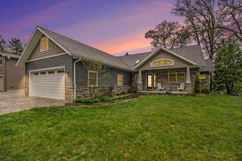 2792 Cozy Cove Waterloo Township Jackson MI 49240