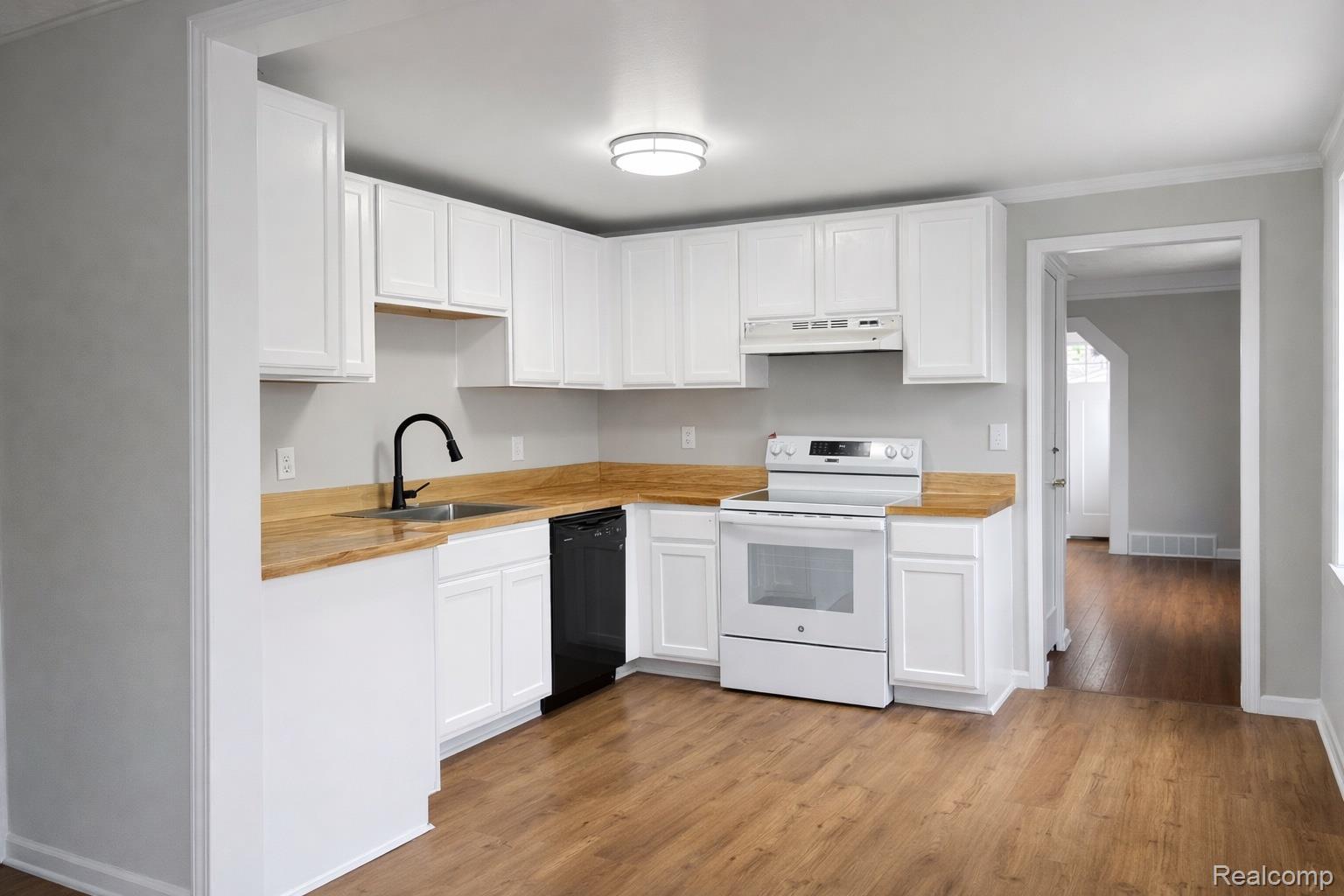 26537 Brettonwoods Street