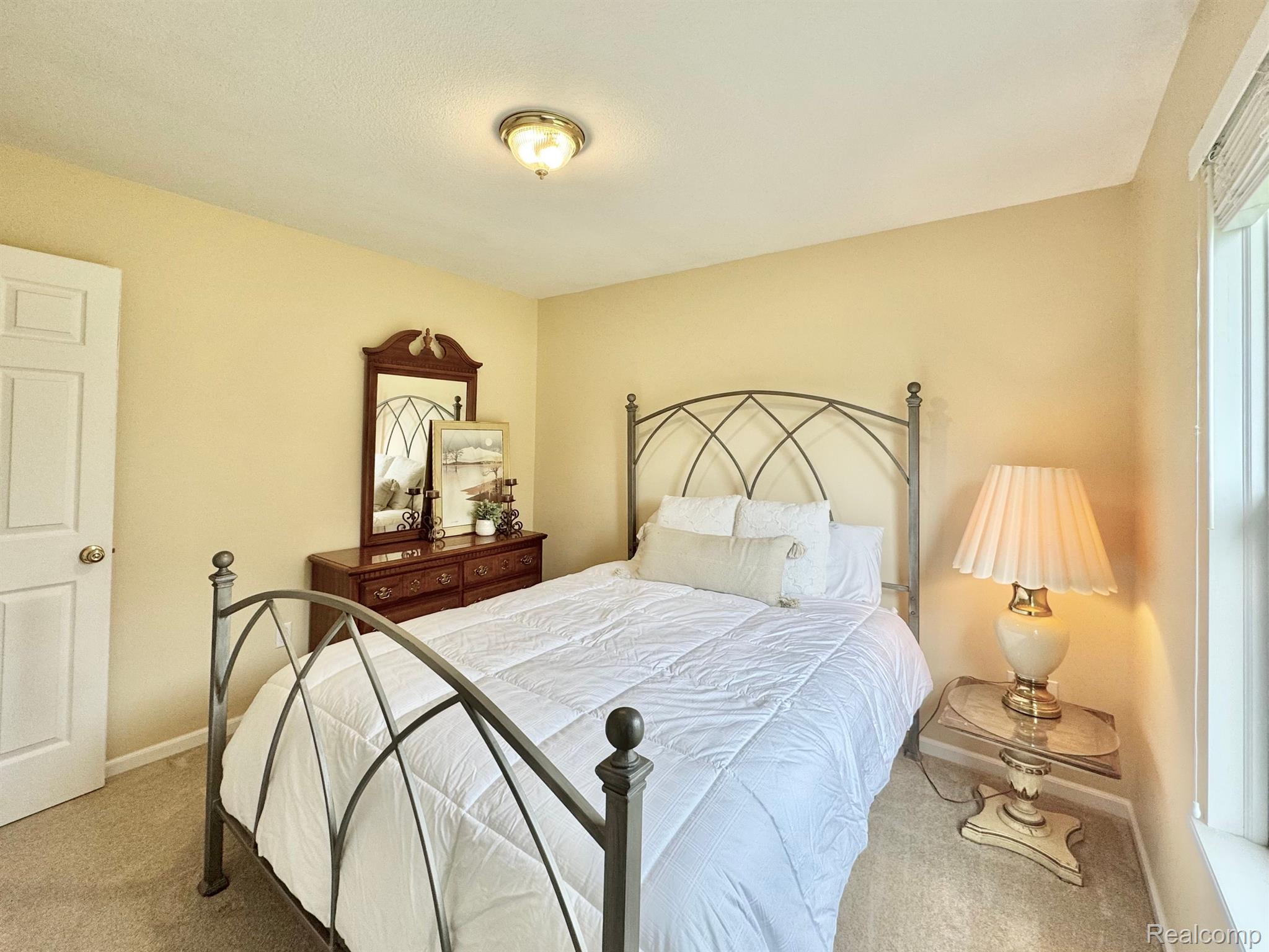 Flint Charter Township Genesee, Michigan 48433, United States, 2 Bedrooms Bedrooms, ,2 BathroomsBathrooms,Residential,Active,117815