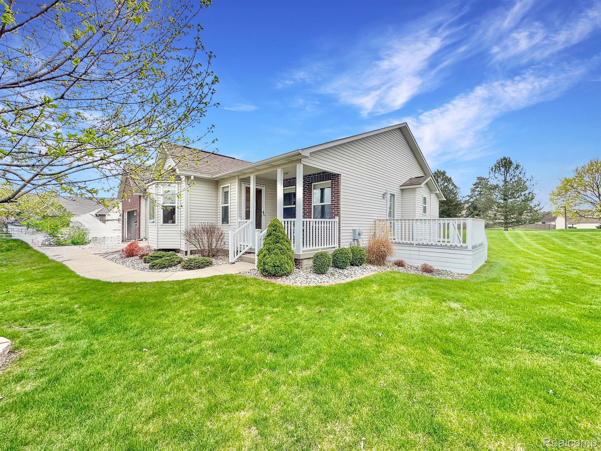 Flint Charter Township Genesee, Michigan 48433, United States, 2 Bedrooms Bedrooms, ,2 BathroomsBathrooms,Residential,Active,117815