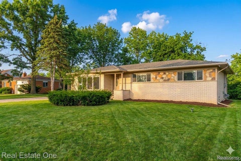 Photo of 50500 Card Road, Macomb Township, MI 48044 (MLS # 20261048565)