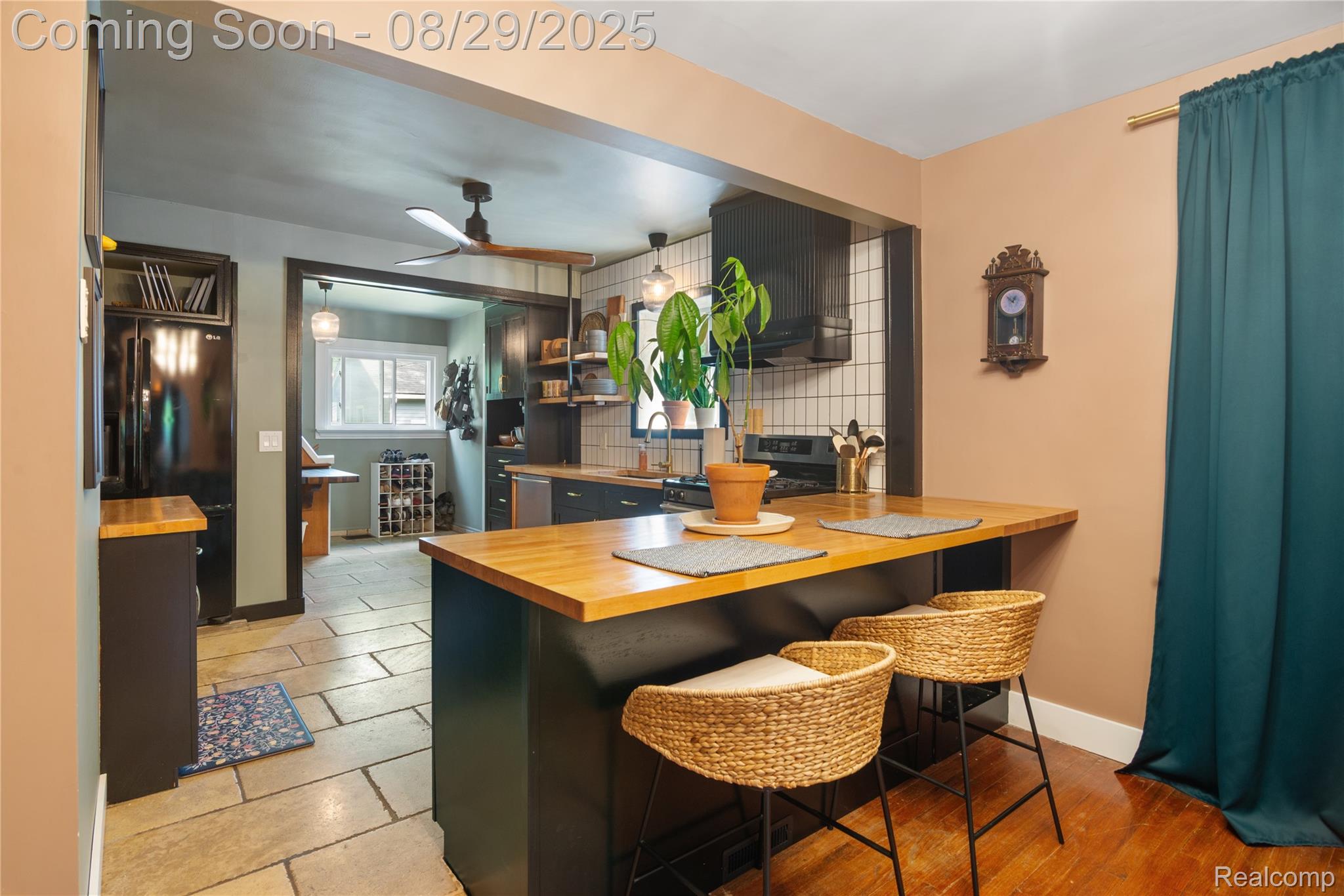 20990 Seminole Street