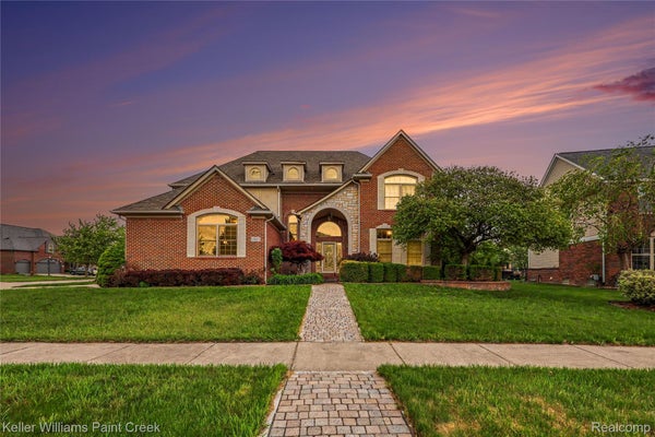 21257 GENTRY DR, MACOMB, MI 48044 - Image bb9da935fce881173b2d4873eedc7c94/3626838417