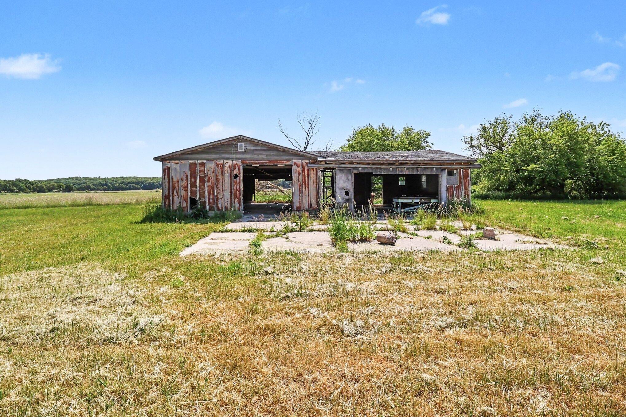 3516 N Ridge Road