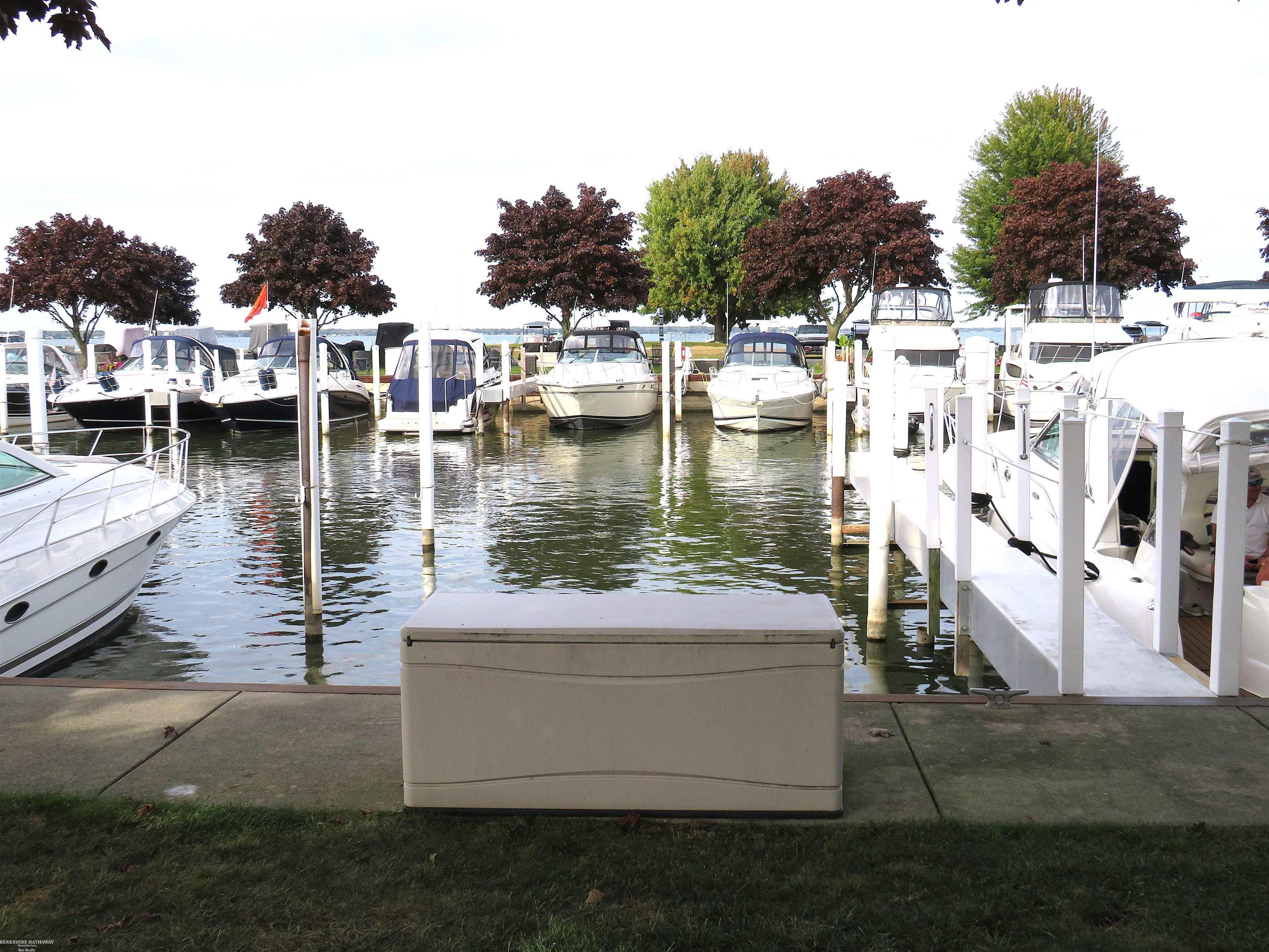 Harrison Charter Township, Michigan 48045, United States, ,Land,Pending,206198