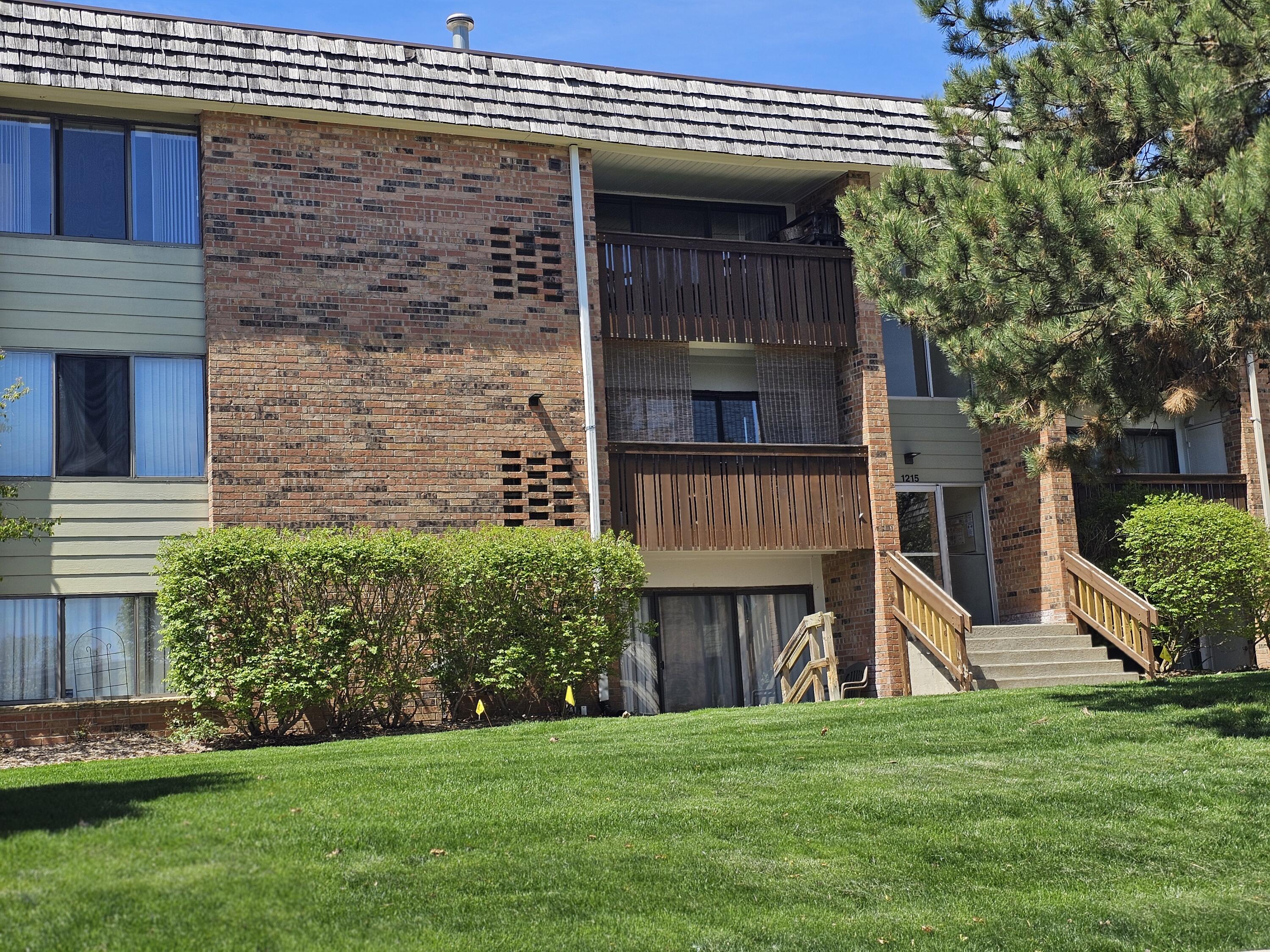 1215 S Maple Road 203