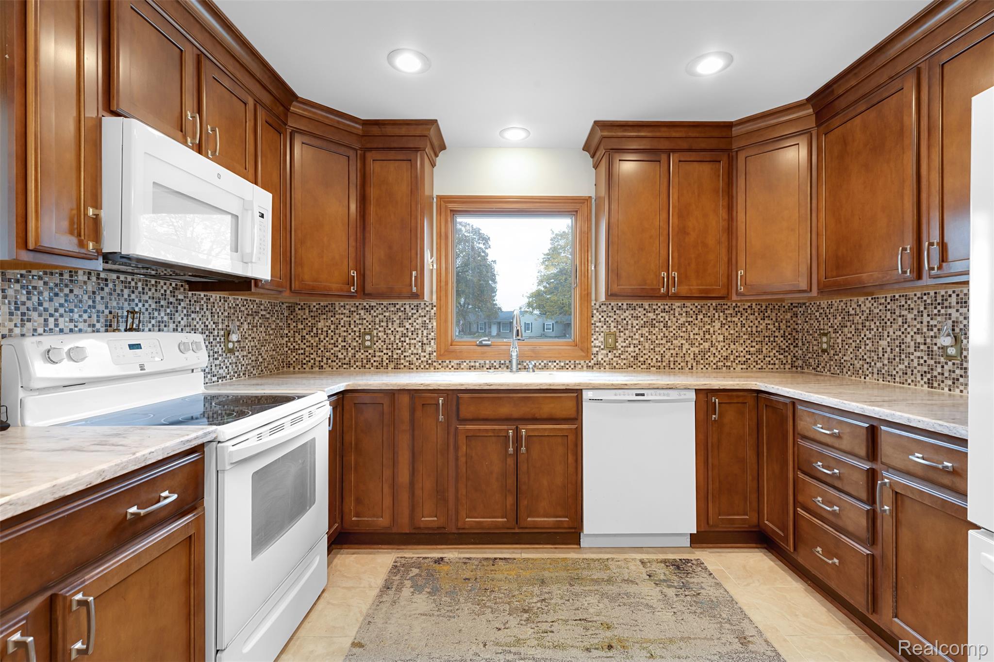 3282 Avon Manor Road