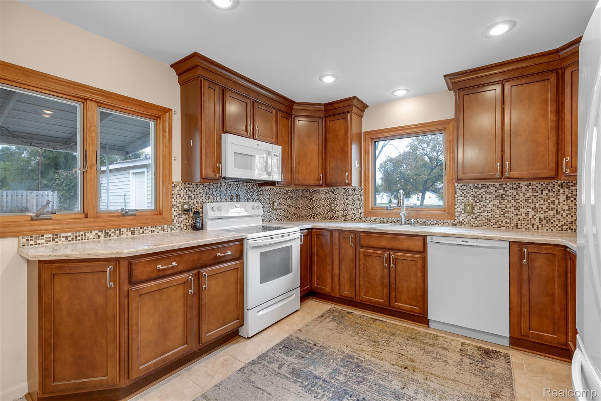 3282 Avon Manor Road