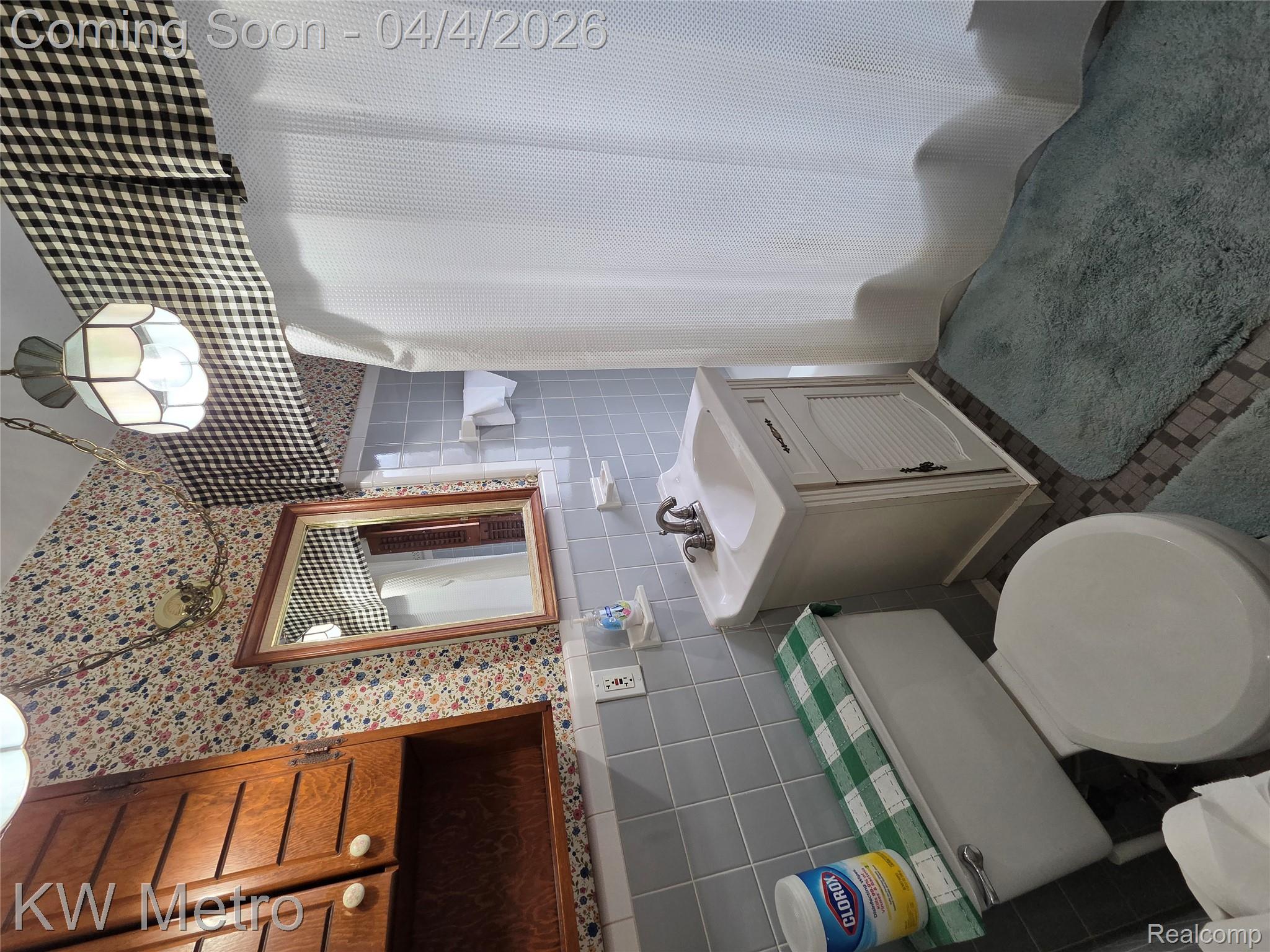 1035 N Vermont Avenue