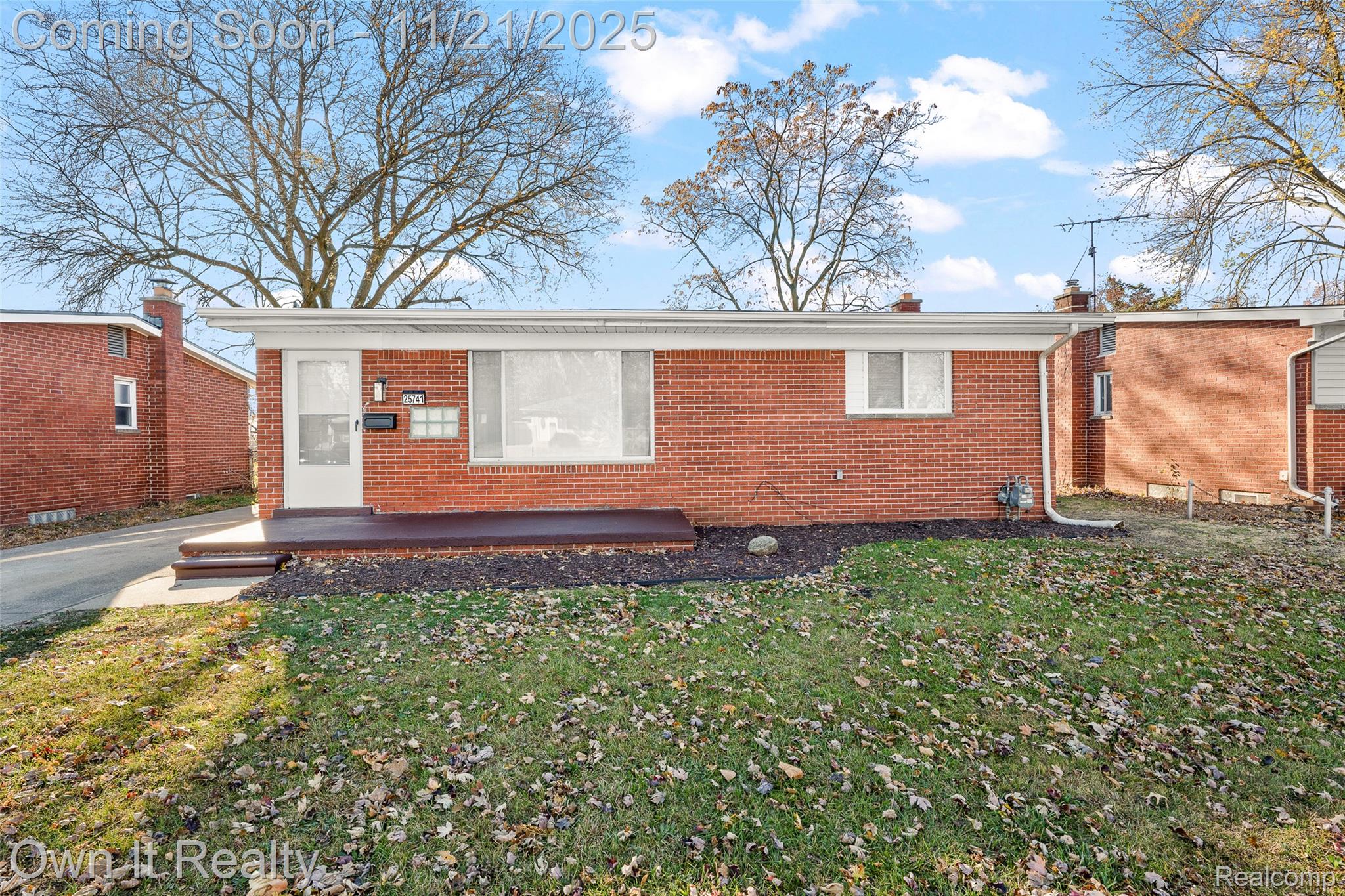 25741 Champaign Street