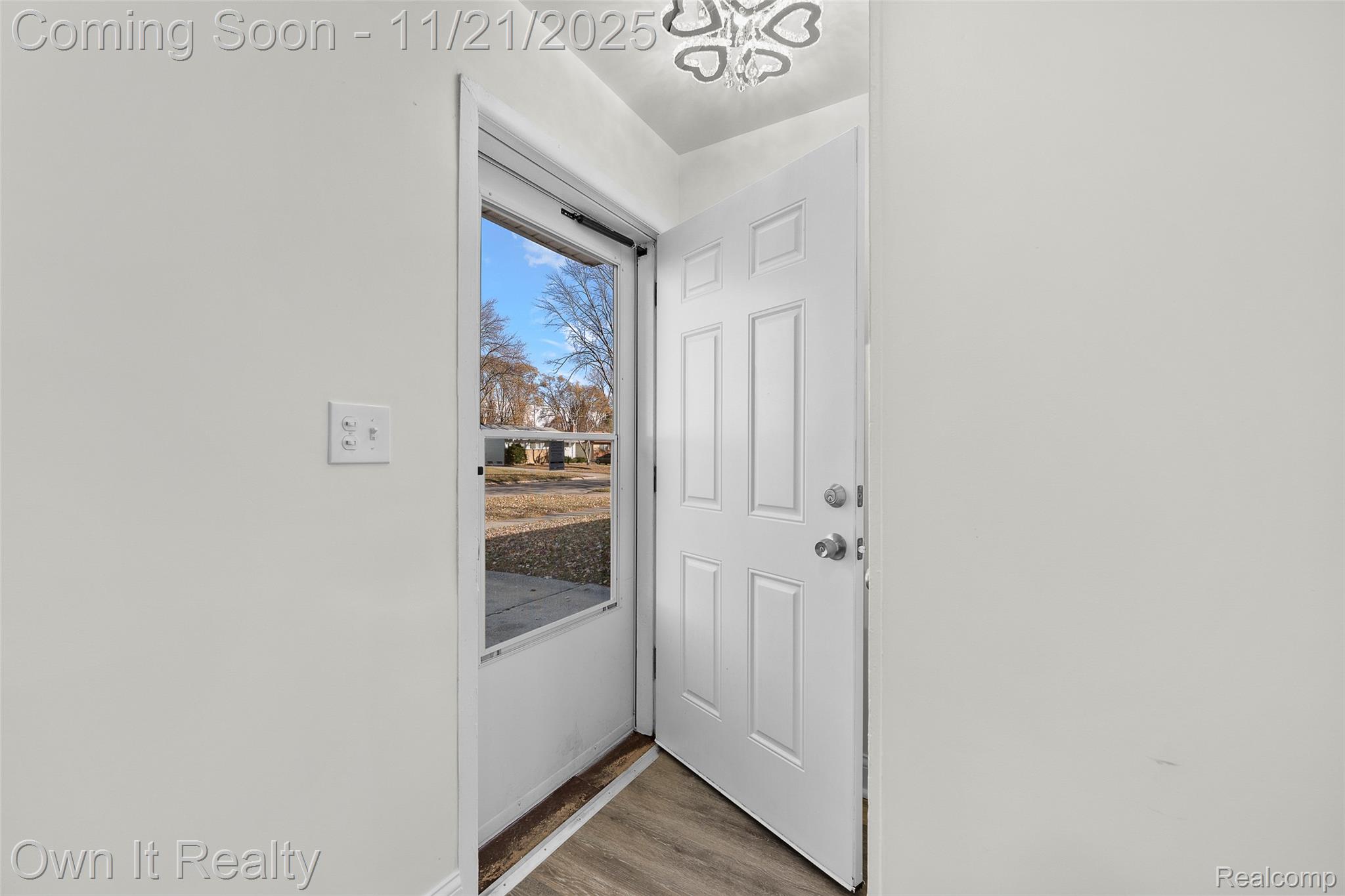 25741 Champaign Street