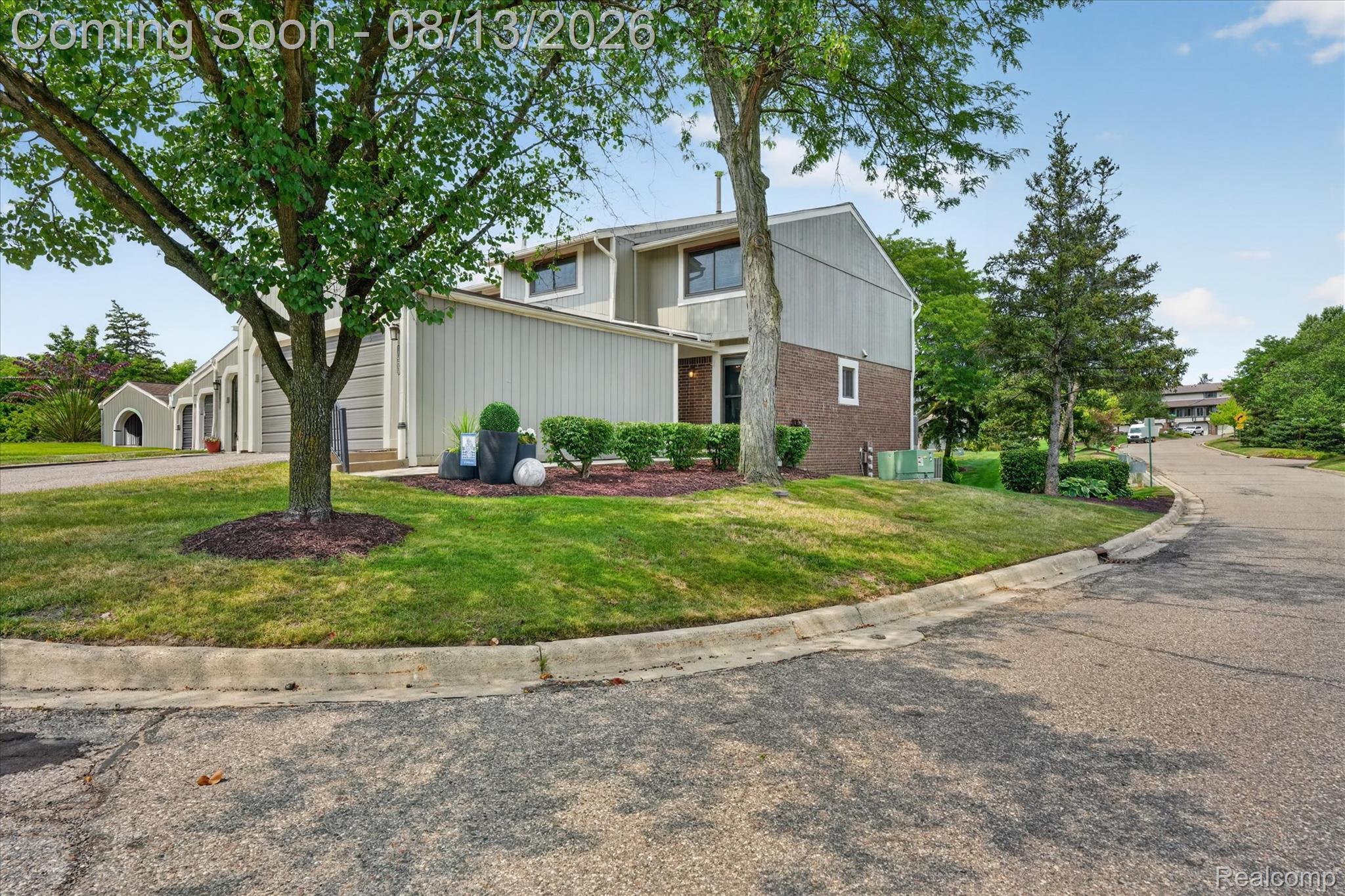 1060 Bristol Court
