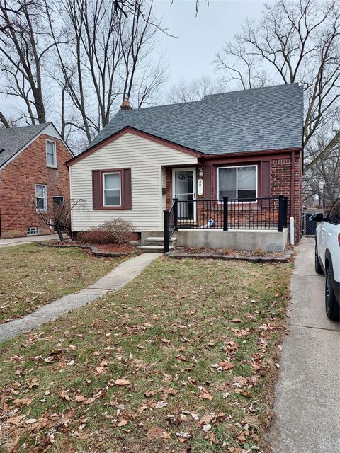 3014 N Vermont Avenue Royal Oak Charter Township MI 48073