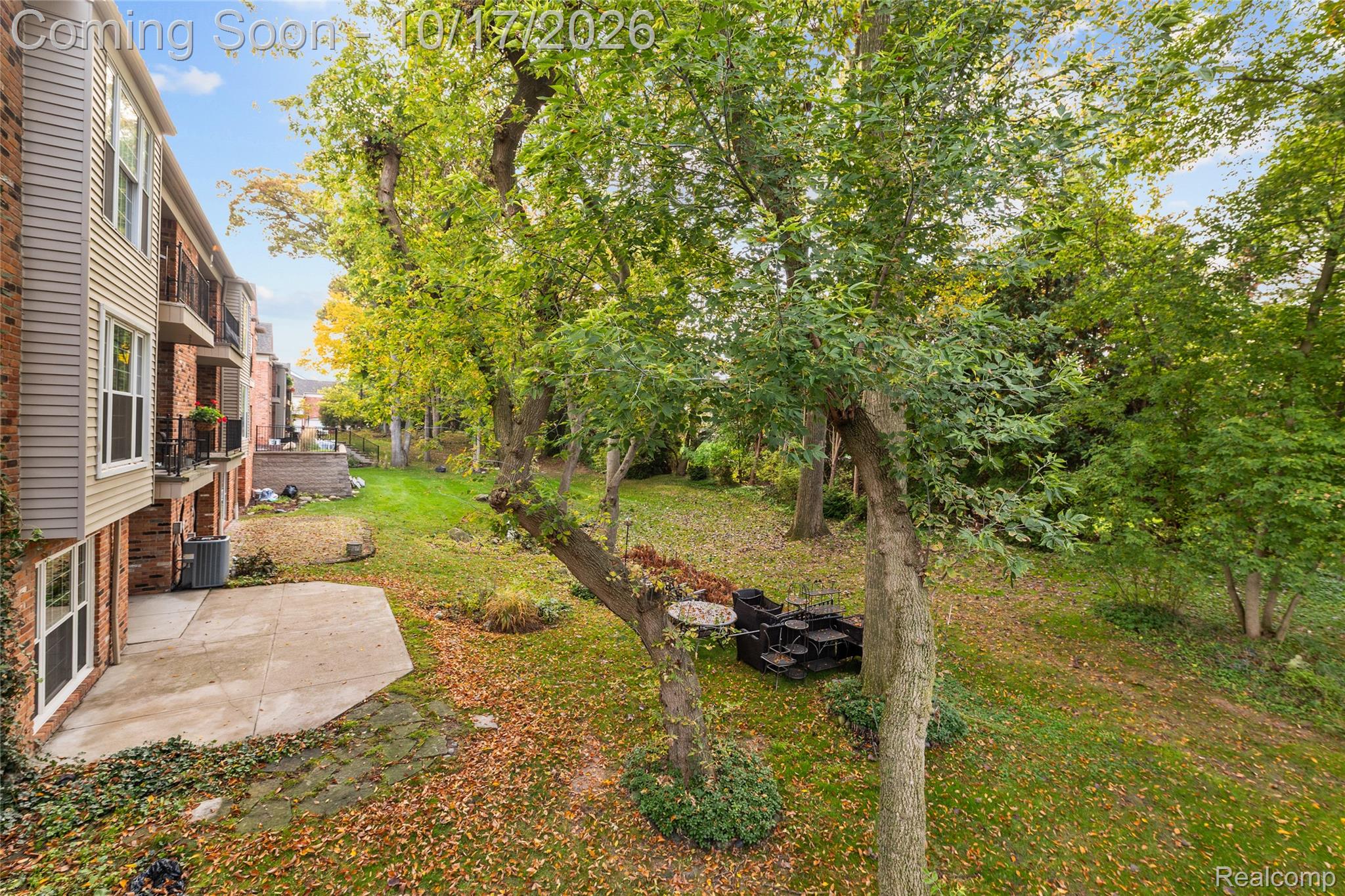 1665 Huntington Park