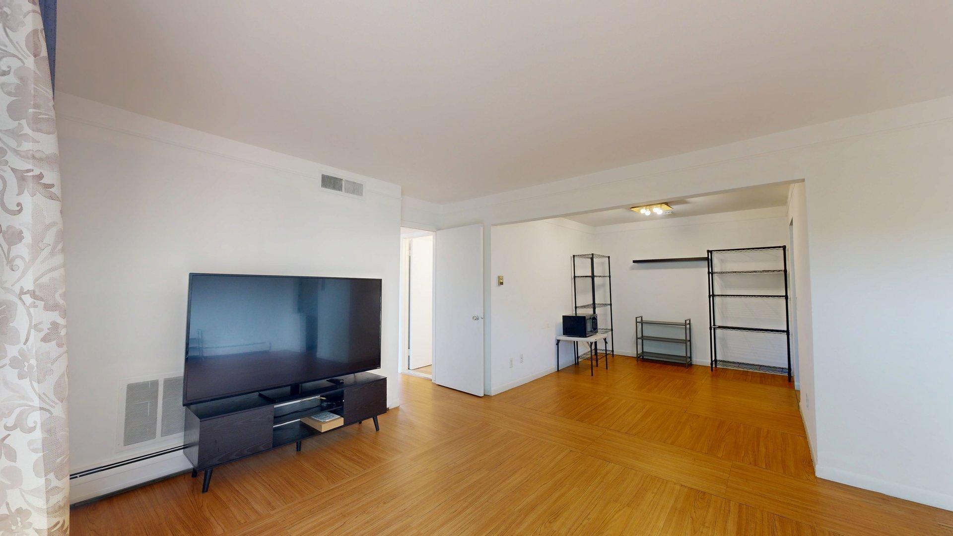 1225 Island Drive 103