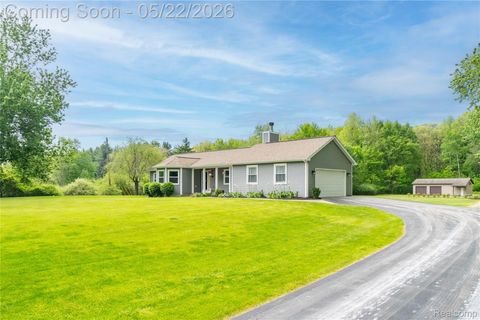 Tiny photo for 542 Tracey Lane, Brighton Township, MI 48114 (MLS # 20261036768)