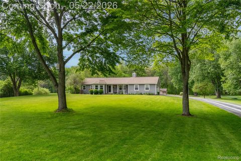 Tiny photo for 542 Tracey Lane, Brighton Township, MI 48114 (MLS # 20261036768)