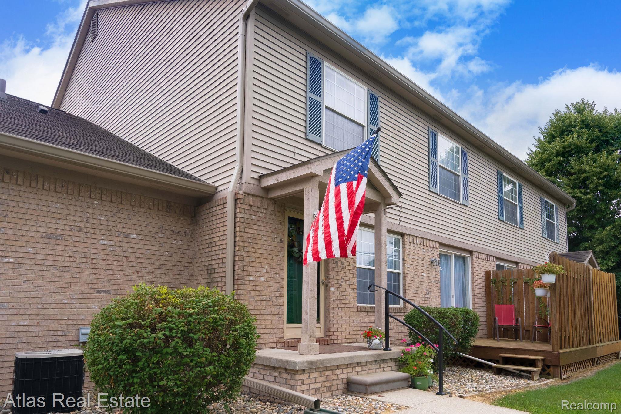1218 Bay Court