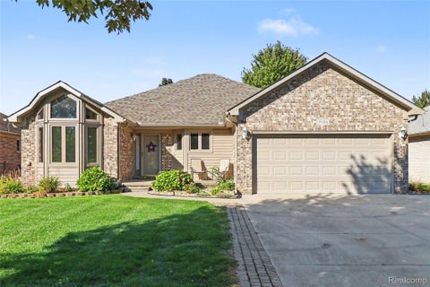 Photo of 39201 Ajanta Court, Sterling Heights City, MI 48310 (MLS # 20261078377)