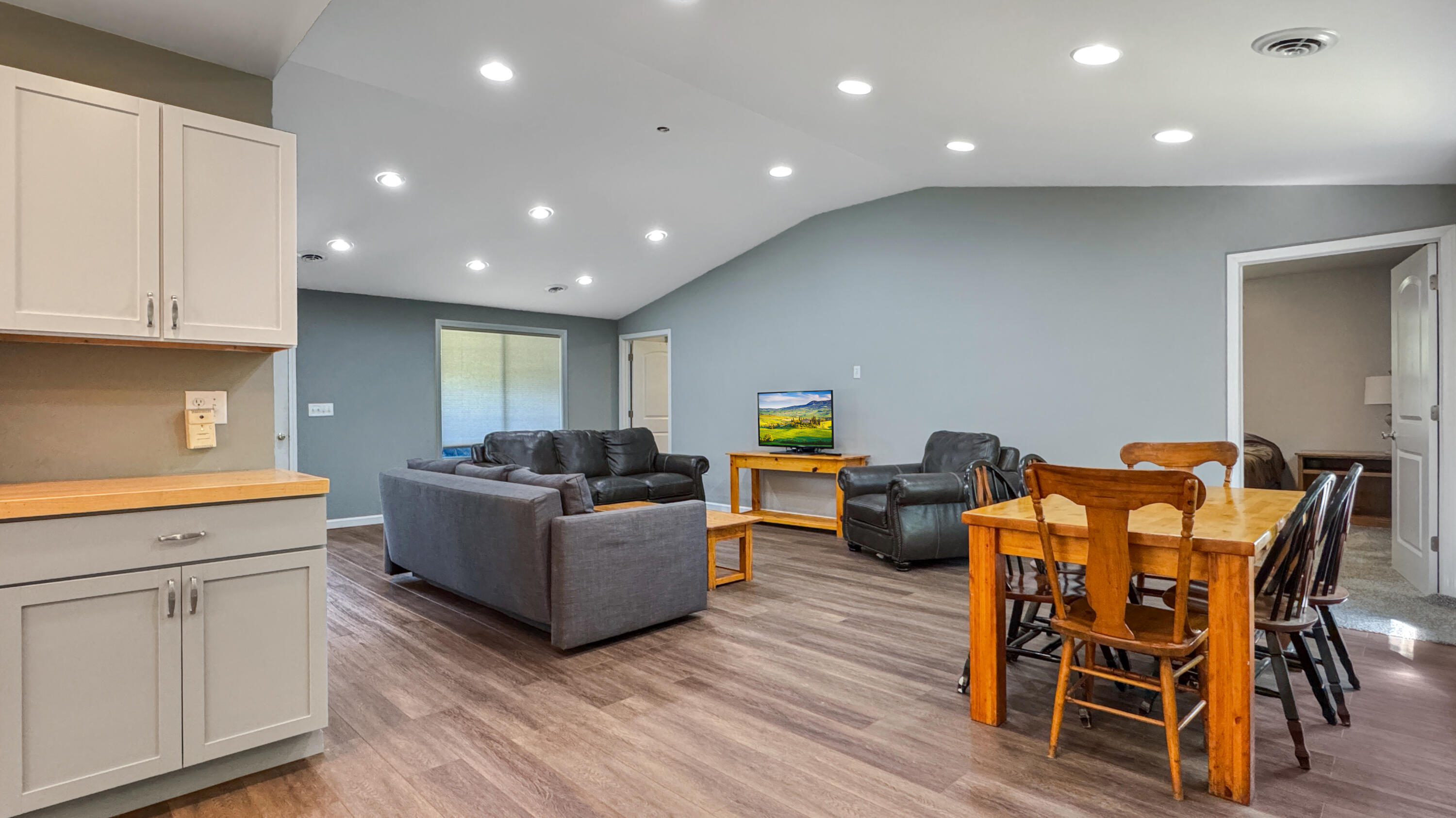 180 E Sanborn Road